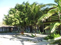 Pousada Ferradura Beach