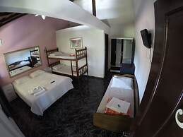 Pousada Ferradura Beach