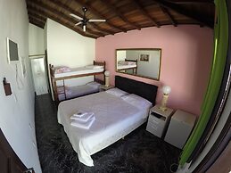 Pousada Ferradura Beach