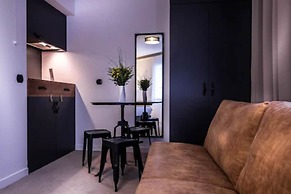 Best Western Plus Suitcase Paris La Defense