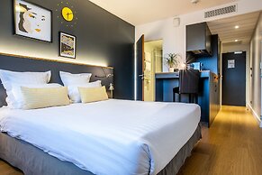 Best Western Plus Suitcase Paris La Defense