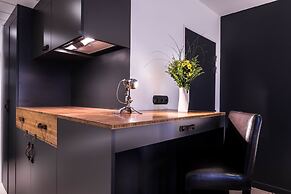 Best Western Plus Suitcase Paris La Defense