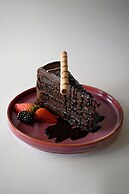 Applause Hotel by CLIQUE