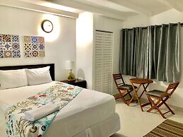 Renovated Posada Studio Apartment at Isla Verde