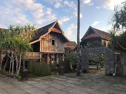 Terrapuri Heritage Village