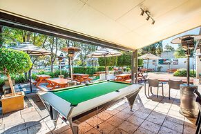 Nightcap at High Flyer Hotel