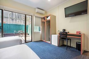 Nightcap at High Flyer Hotel