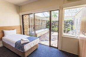 Nightcap at High Flyer Hotel