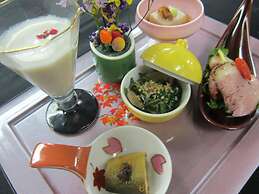 Sun Members Hirugano