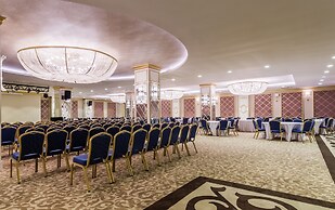 Mary Palace Resort & Spa