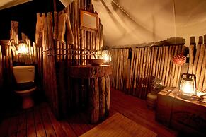Quatermain's 1920's Safari Camp - Amakhala Game Reserve