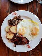 Quatermain's 1920's Safari Camp - Amakhala Game Reserve