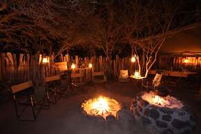 Quatermain's 1920's Safari Camp - Amakhala Game Reserve