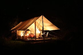 Quatermain's 1920's Safari Camp - Amakhala Game Reserve