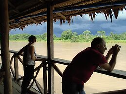 Kurupira Cabin Floating