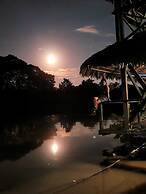 Kurupira Cabin Floating