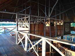 Kurupira Cabin Floating