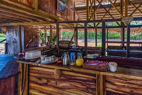 Kurupira Cabin Floating