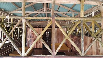 Kurupira Cabin Floating