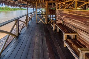 Kurupira Cabin Floating