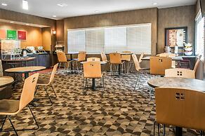 MainStay Suites Hobbs