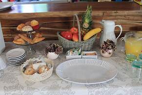 Toto Blue Hotel Boutique