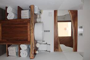 Toto Blue Hotel Boutique