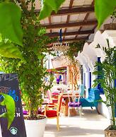 Toto Blue Hotel Boutique