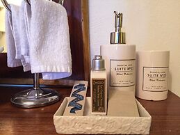 Toto Blue Hotel Boutique