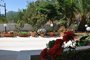 Filoxenia Hotel & Apartments