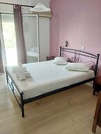 Filoxenia Hotel & Apartments