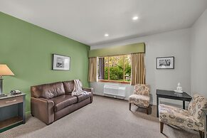 Flanigan's Resort and Spa