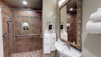 Flanigan's Resort and Spa