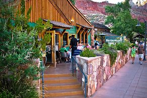 Flanigan's Resort and Spa