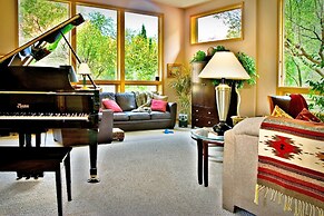 Flanigan's Resort and Spa