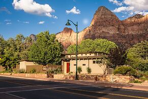 Flanigan's Resort and Spa