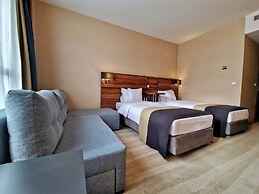Warsaw Plaza Hotel