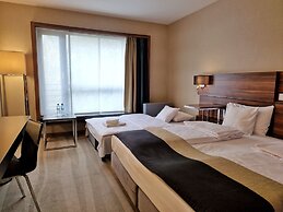 Warsaw Plaza Hotel