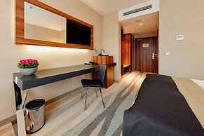 Warsaw Plaza Hotel