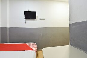 OYO 91077 Hotel Indah