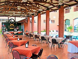 Hotel Tropico Inn