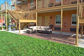 Put in Bay Victory Station Hotel