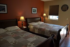 Put in Bay Victory Station Hotel