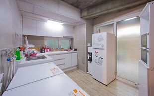 KW Hongdae Line Hostel