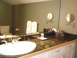 A View of the Lake Bed & Breakfast