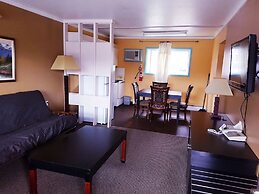 Alpine Inn & Suites