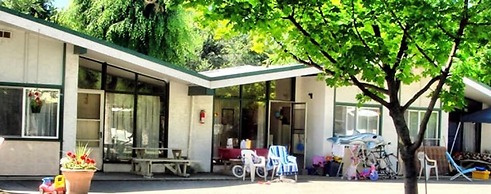 Kokanee Beach Resort Motel