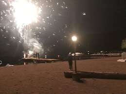 Kokanee Beach Resort Motel