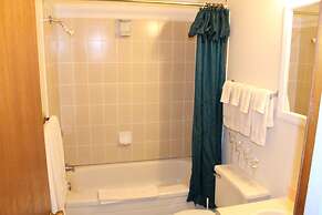 Kokanee Beach Resort Motel