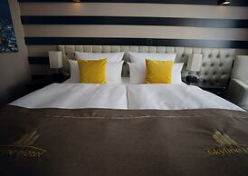 Skyline Hotel